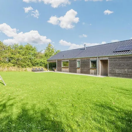 4 Star In Sydals-by Traum *